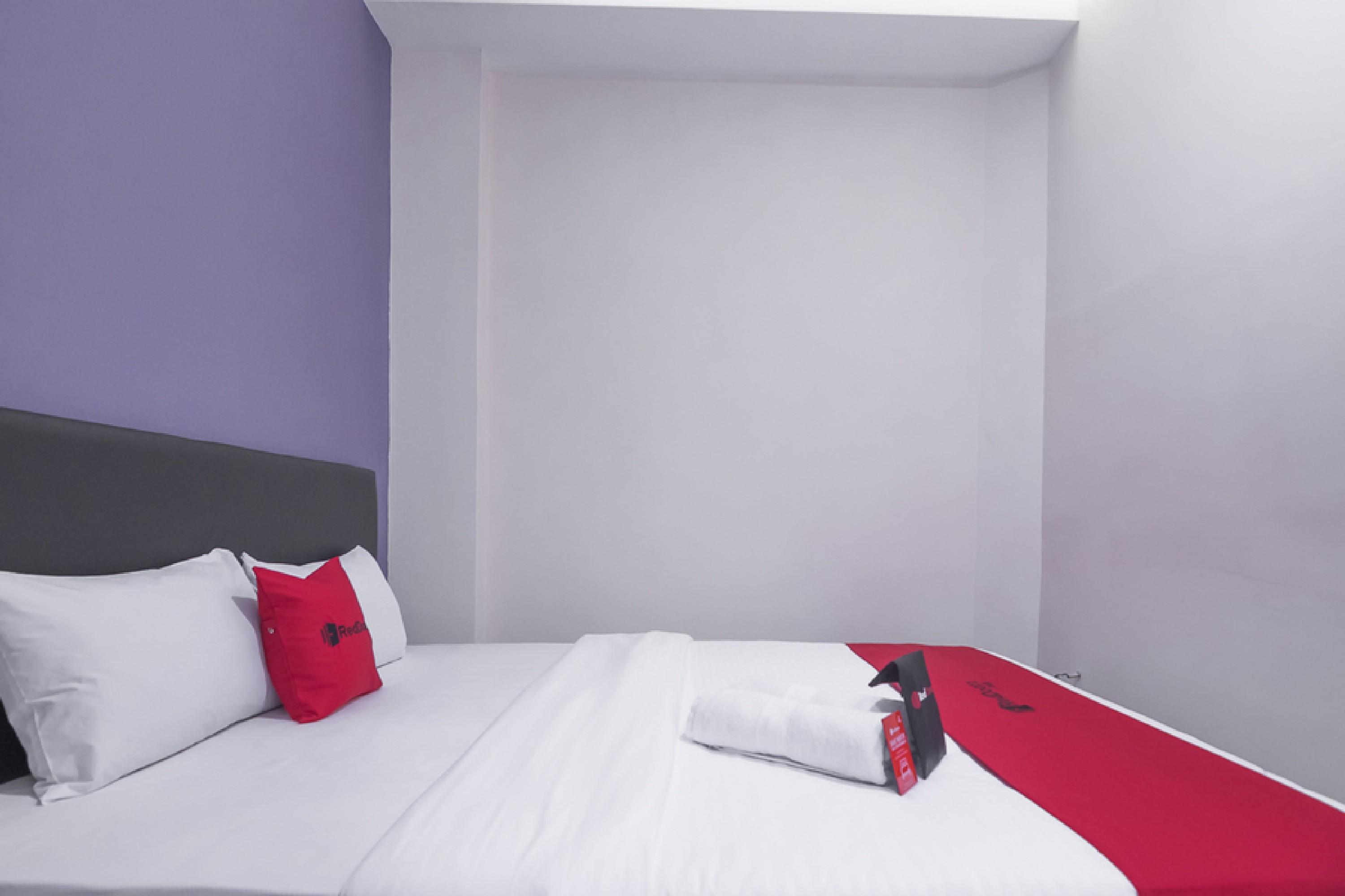 Hotel Reddoorz Near Itc Mangga Dua Giacarta Esterno foto